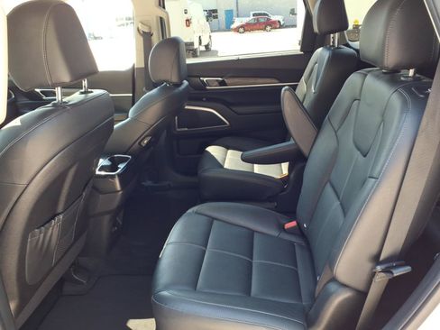 Used 2021 Kia Telluride EX w/ EX Premium Package FWD image 29