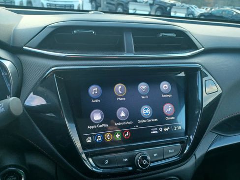 Used 2023 Chevrolet TrailBlazer RS w/ Sun and Liftgate Package image 11