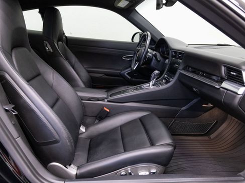 Used 2018 Porsche 911 Carrera image 13