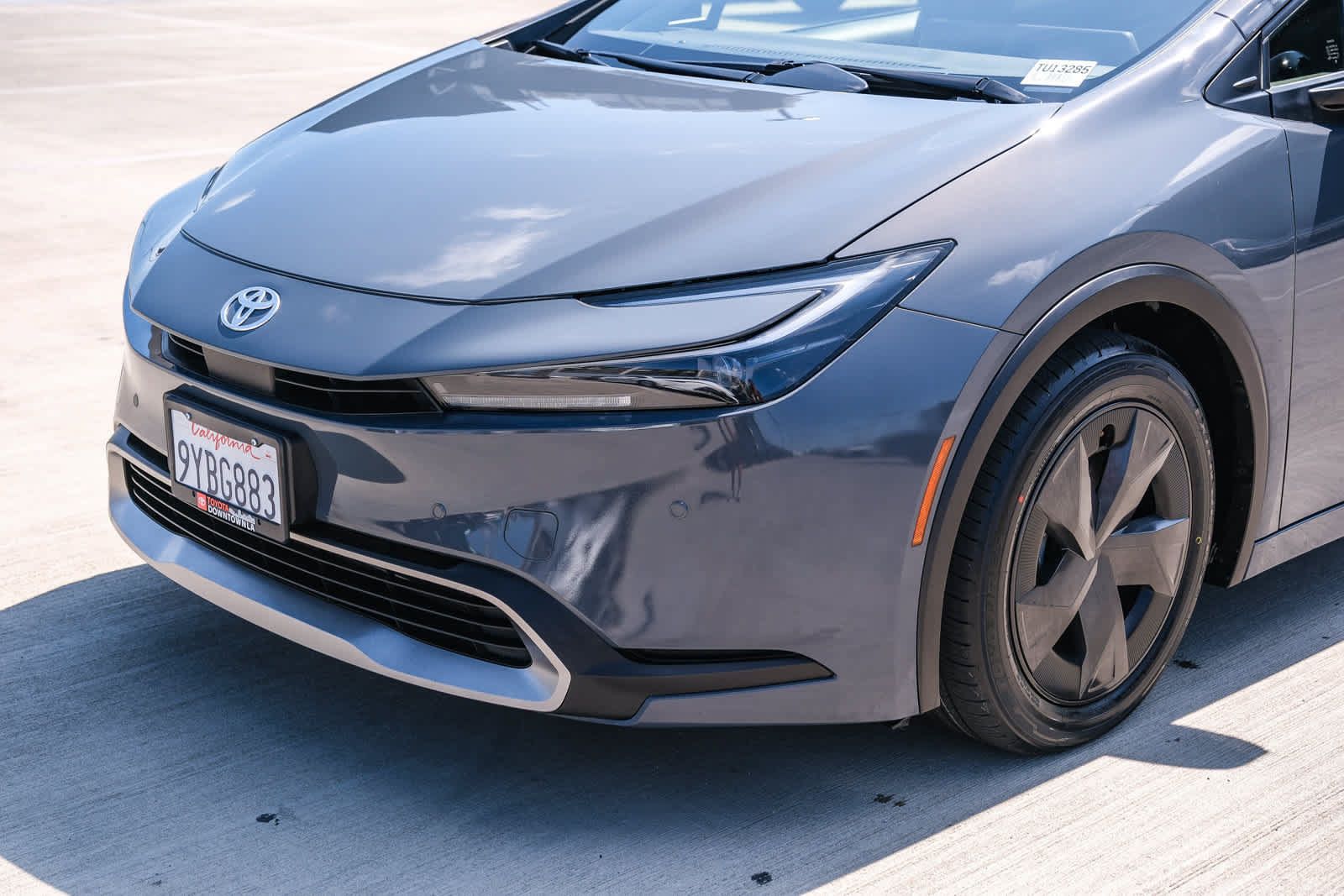 Certified 2024 Toyota Prius Prime FWD image 8