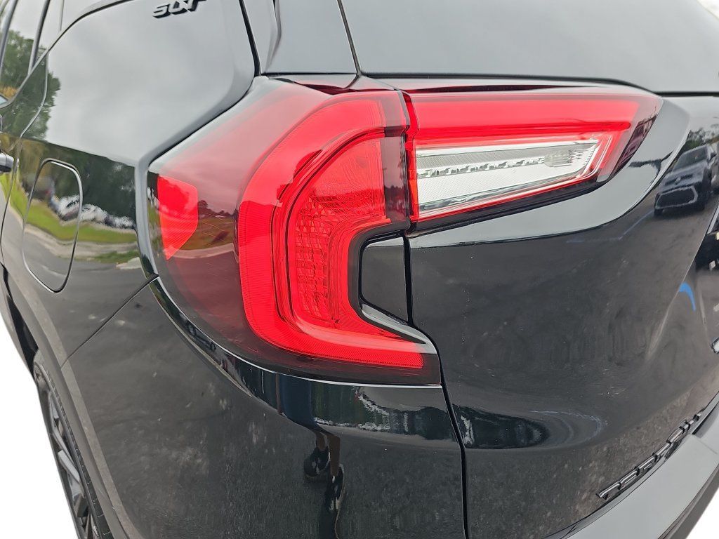 Used 2022 GMC Terrain SLT w/ Infotainment Package II FWD image 35