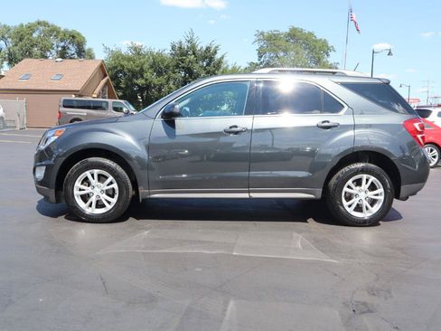 Used 2017 Chevrolet Equinox LT w/ Convenience Package AWD/4WD image 2
