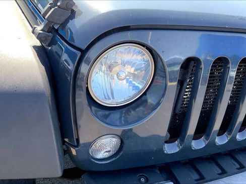 Used 2017 Jeep Wrangler Unlimited Sport w/ Quick Order Package 24S AWD/4WD image 26