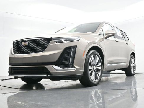 Used 2022 Cadillac XT6 Premium Luxury image 54