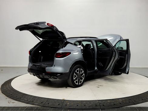 Used 2025 Chevrolet Blazer RS image 15