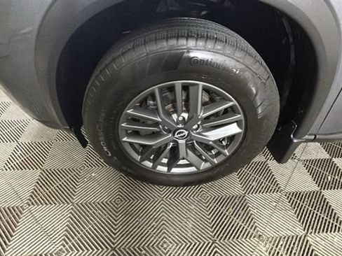 Used 2023 Nissan Rogue FWD image 9