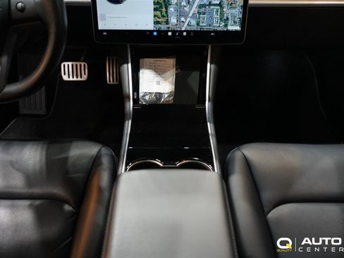 Used 2018 Tesla Model 3 Long Range image 18