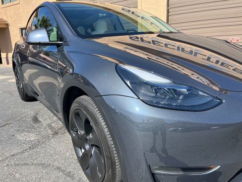 Used 2023 Tesla Model Y Long Range AWD/4WD image 21