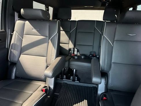 Used 2024 Cadillac Escalade ESV Sport w/ LPO, ONYX Package RWD image 3