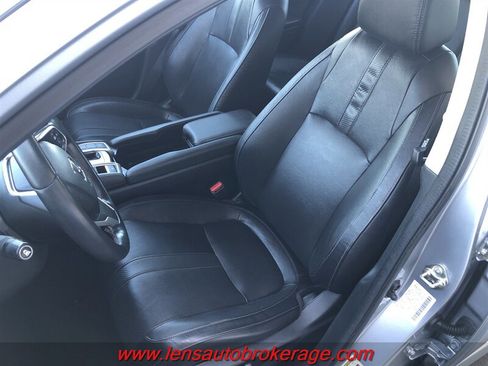 Used 2016 Honda Civic Touring image 12