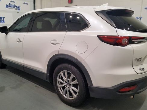 Used 2018 MAZDA CX-9 Touring w/ Touring Premium Package image 5