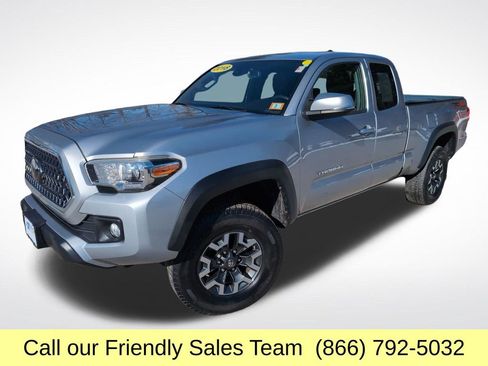 Used 2018 Toyota Tacoma TRD Off-Road w/ Technology Package image 1