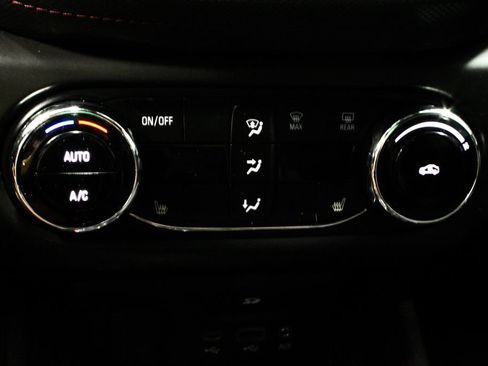 Used 2021 Chevrolet TrailBlazer RS w/ Technology Package AWD/4WD image 27