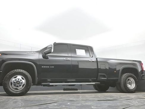 Used 2022 Chevrolet Silverado 3500 High Country w/ Safety Package II AWD/4WD image 43