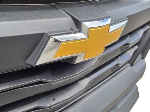 Used 2025 Chevrolet Colorado W/T w/ WT Custom Package RWD image 5