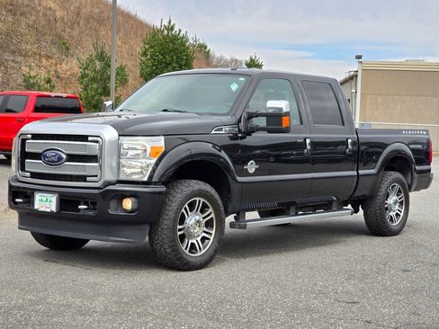 Used 2015 Ford F250 Platinum image 2