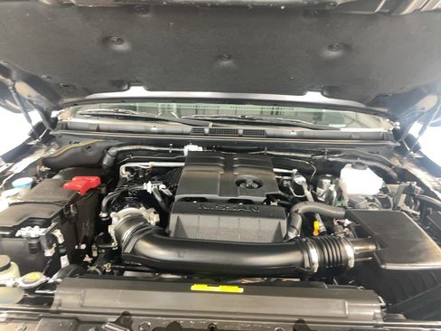 Used 2025 Nissan Frontier PRO-4X w/ Pro Premium Package image 28