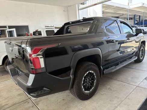 Used 2026 Chevrolet Silverado EV Trail Boss w/ Premium Package AWD/4WD image 5