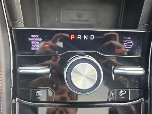 Used 2024 Jeep Grand Cherokee L Summit AWD/4WD image 37