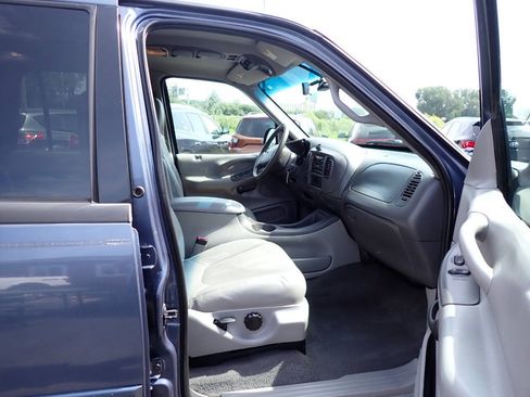 Used 1999 Ford Expedition Eddie Bauer AWD/4WD image 9
