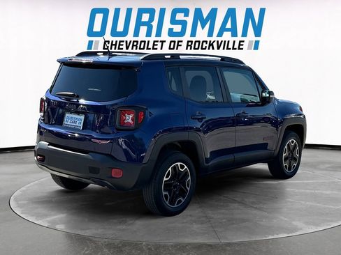 Used 2017 Jeep Renegade Trailhawk w/ Premium Trailhawk Package AWD/4WD image 6