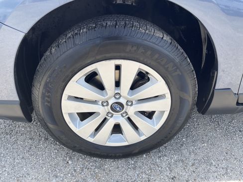 Used 2016 Subaru Outback 2.5i Premium AWD/4WD image 11