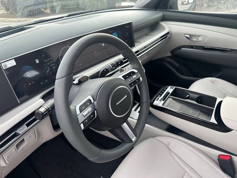 New 2026 Hyundai Tucson Limited image 9