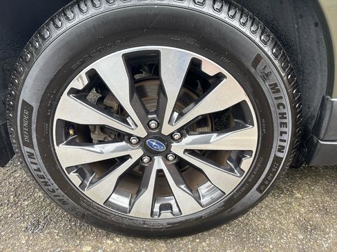 Used 2017 Subaru Outback 2.5i Limited image 43