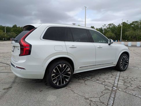 New 2026 Volvo XC90 T8 Plus w/ Protection Package Premier AWD/4WD image 6