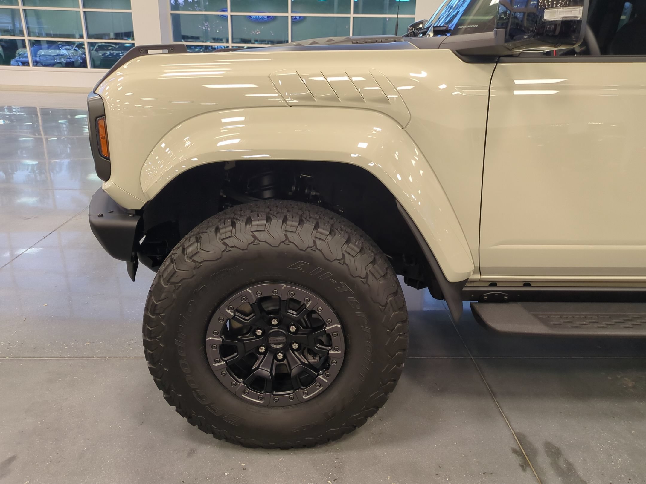 New 2025 Ford Bronco Raptor AWD/4WD image 10