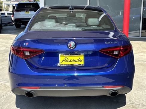 Used 2023 Alfa Romeo Giulia Sprint image 7