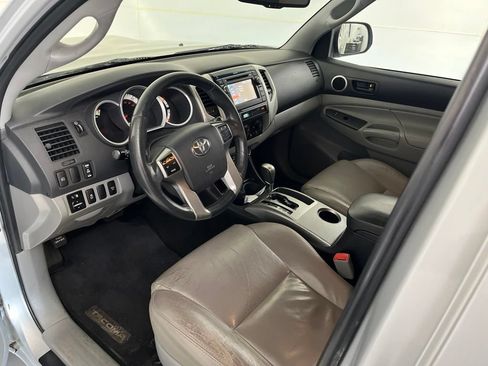 Used 2013 Toyota Tacoma 4x4 Double Cab w/ TRD Sport Pkg image 25