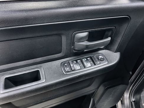 Used 2019 RAM 1500 Express w/ Express Value Package AWD/4WD image 16