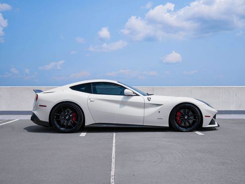 Used 2015 Ferrari F12 Berlinetta RWD image 2