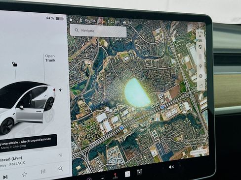 Used 2023 Tesla Model 3 Standard Range image 19