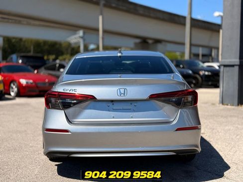 Used 2023 Honda Civic LX image 5