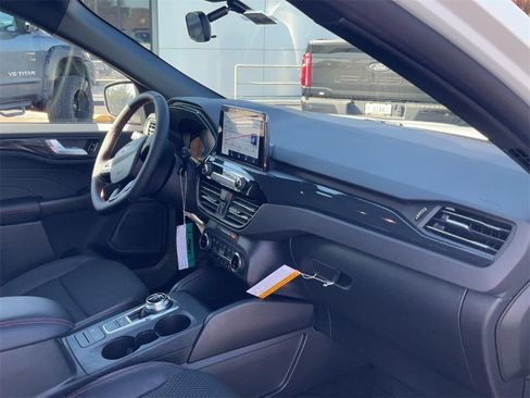New 2025 Ford Escape ST-Line w/ Equipment Group 301A FWD image 12