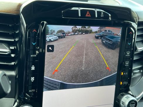 Used 2024 RAM 2500 Laramie image 19