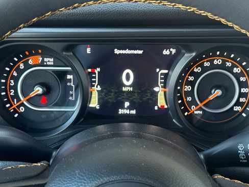 Used 2024 Jeep Wrangler Unlimited Sport AWD/4WD image 38