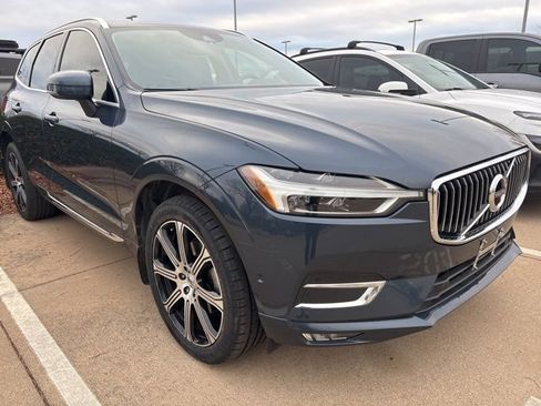 Used 2021 Volvo XC60 T5 Inscription w/ Advanced Package image 3