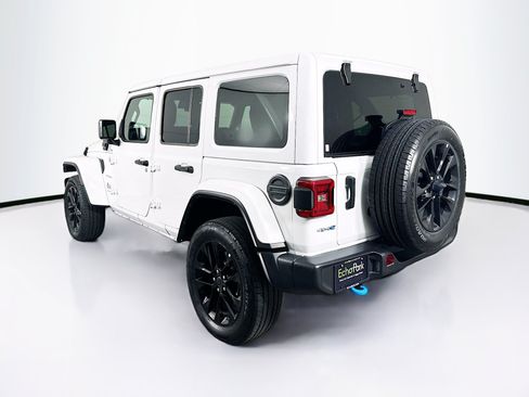 Used 2024 Jeep Wrangler Unlimited Sahara AWD/4WD image 5