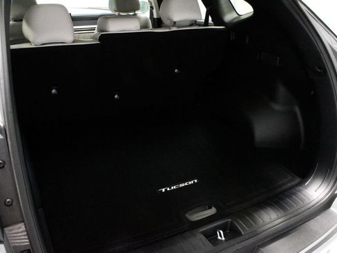 Certified 2025 Hyundai Tucson SEL FWD image 17