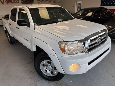 Used 2010 Toyota Tacoma PreRunner w/ TRD Off-Road Pkg w/JBL Audio RWD image 8