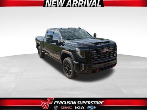 Used 2024 GMC Sierra 2500 AT4 w/ AT4 Premium Plus Package AWD/4WD image 1
