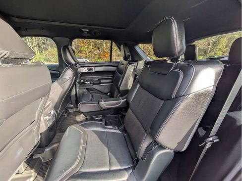 Certified 2021 Ford Explorer ST w/ Equipment Group 401A image 29