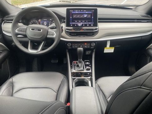 New 2026 Jeep Compass Limited image 33