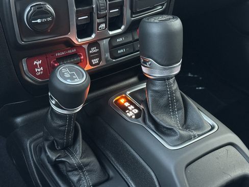 New 2025 Jeep Wrangler Unlimited Rubicon 392 image 22