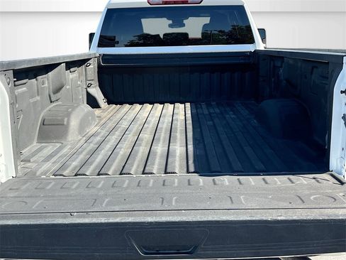 Used 2024 GMC Sierra 2500 Pro w/ Convenience Package image 24