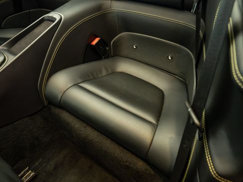 Certified 2020 Ferrari Portofino RWD image 14