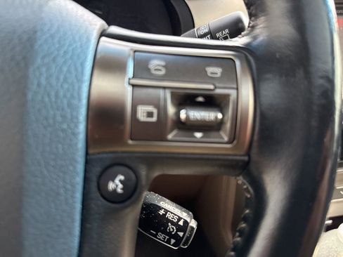 Used 2018 Lexus GX 460 Premium AWD/4WD image 24